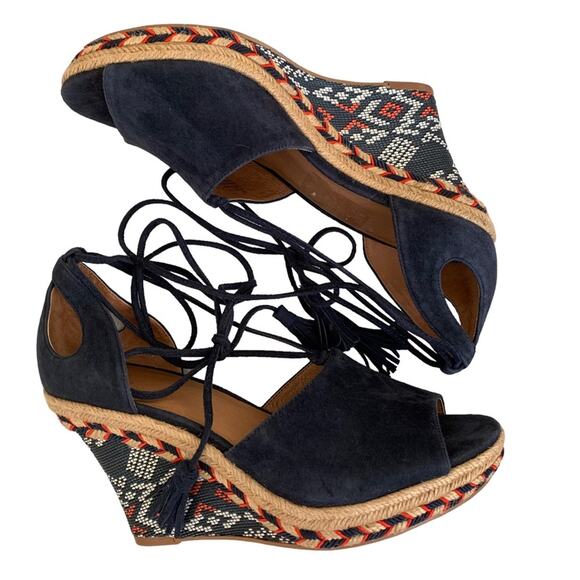 CAbi Isla Navy Suede Aztec Embroidered Espadrille Wedge Heels 7.5 NWOT - Picture 3 of 10